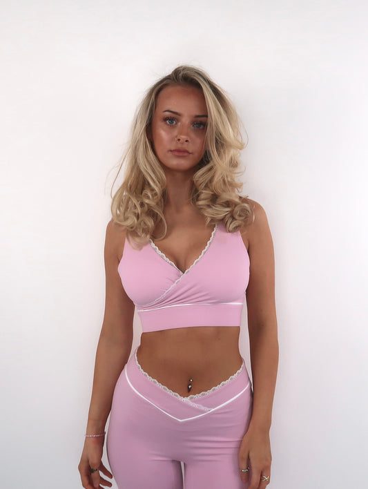 The Daydream Soft Sculpt V-Neck Lace Sports Bra